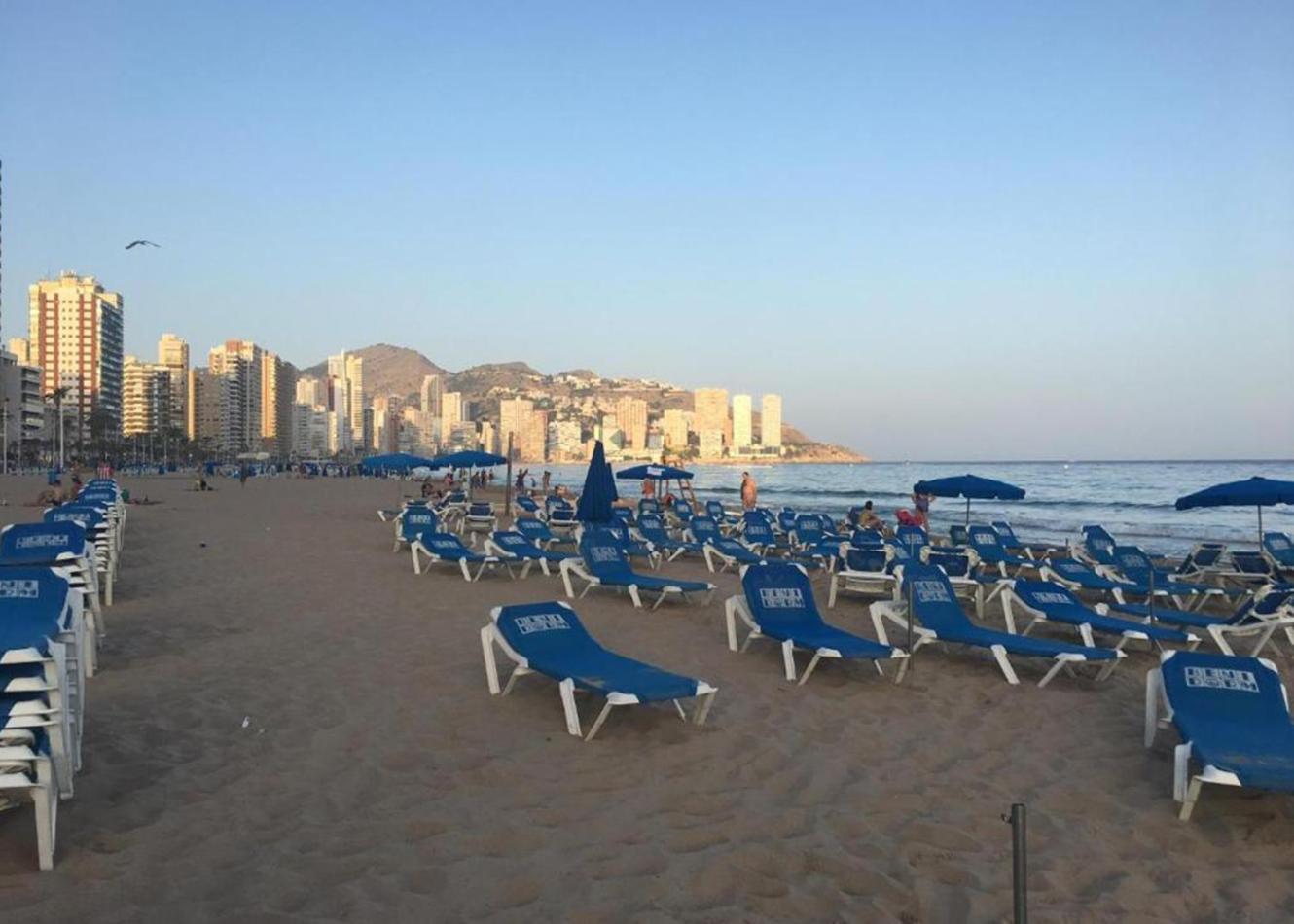 Appartement Wunderschoenes Fuer 4 Gaeste Mit Pool & Klima, Lage In Strandnaehe Benidorm